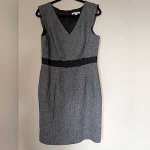 Banana Republic Gray and Black V-Neck Midi Dress Size 12